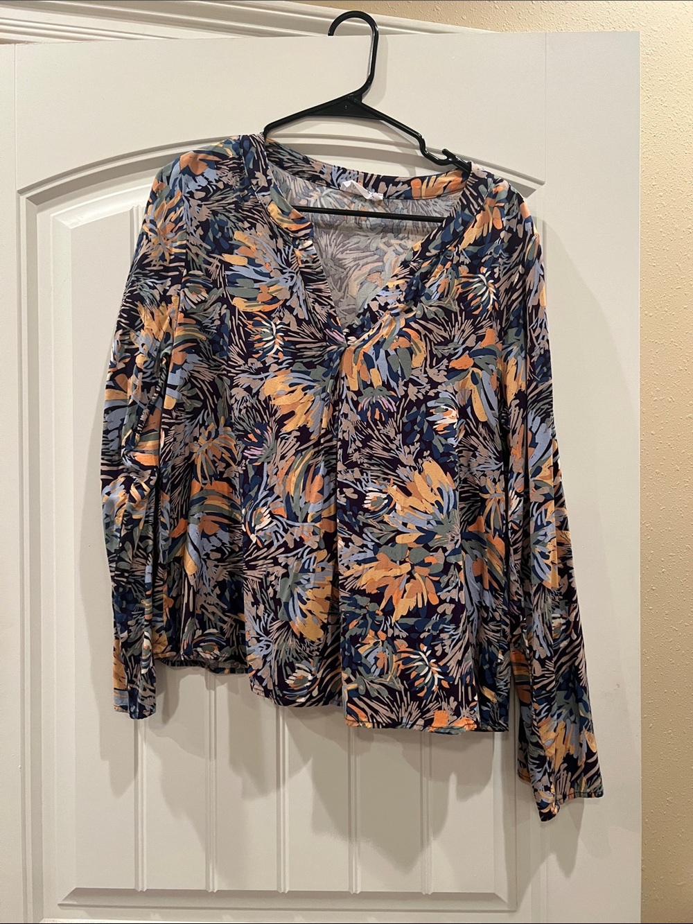 Printed V-Neck Long Sleeve Blouse in Navy and Peach